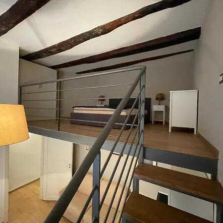 Della Porta Apartamento